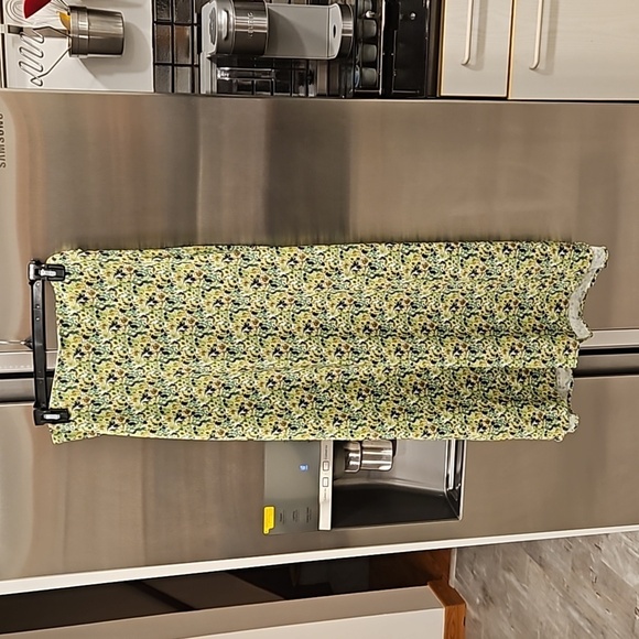 💕FAVORITE DAUGHTER💕 The Gwen Satin Midi Skirt ~ Green Floral Print XL NWOT - Picture 14 of 16